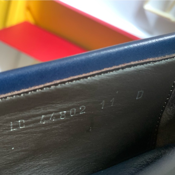 SALVATORE FERRAGAMO - Picture 11 of 12